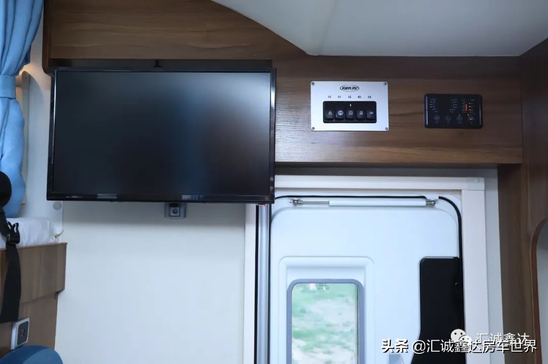 大通V80房车，典雅精装修+仨大床，大空间6人出行无压力