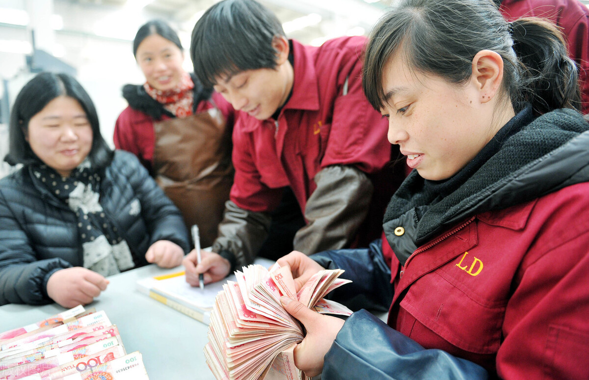 2021年村干部“工资表”出炉，工资很高吗？一肩挑后涨了多少？