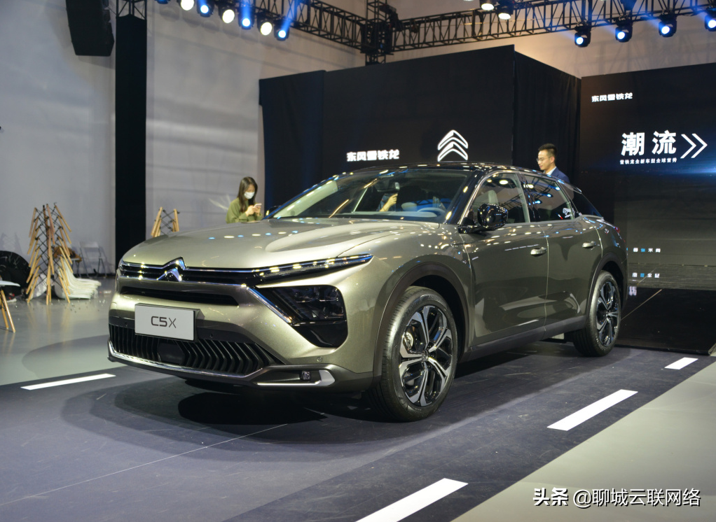 雪铁龙C5车祸事件：车主先试驾奥迪A4L后遭遇不幸事故