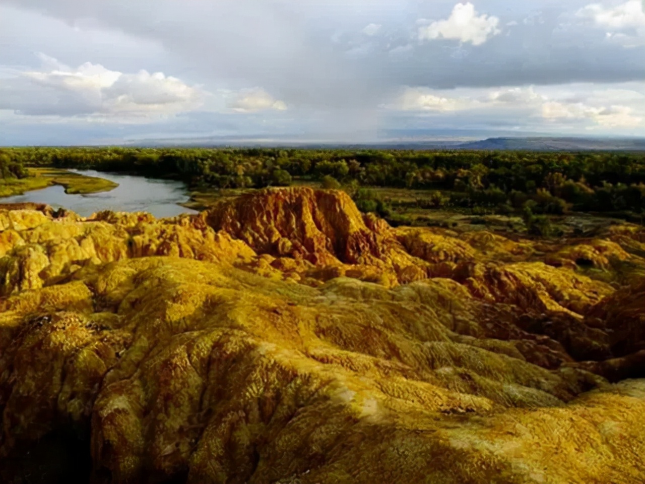 唯一没撤销的生产兵团：有14个师、2000个连队，地区GDP超2700亿