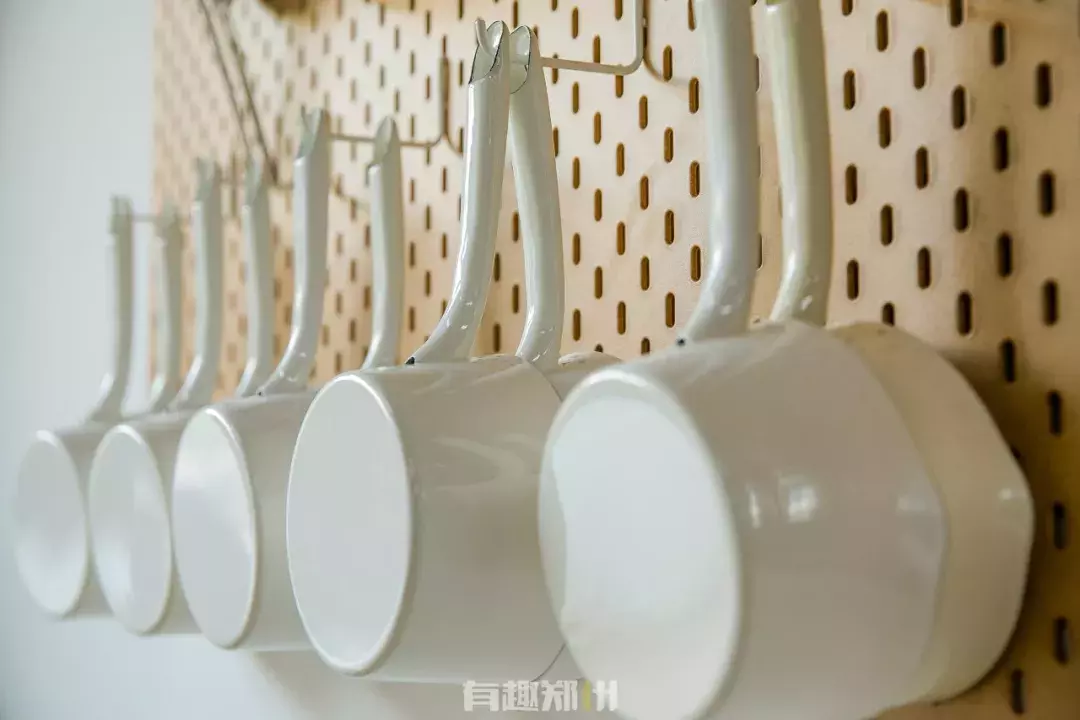 逛了这么多家郑州的面包店，哎呦，这家「烘焙学院」有点不一样噢