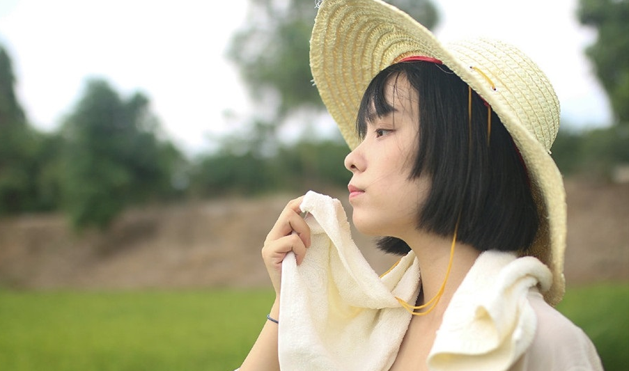 余生，愿你有人心疼，有人懂