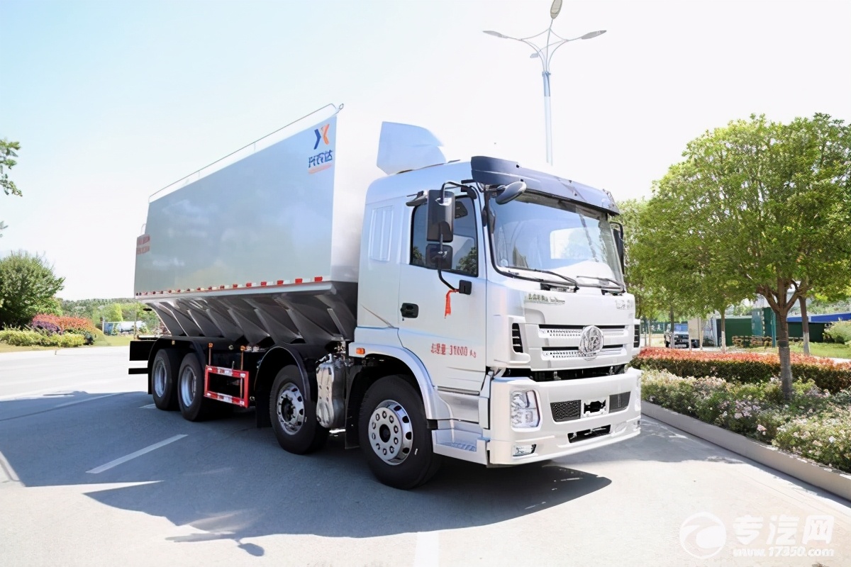 超大容量 三环昊龙前四后八国六散装饲料运输车