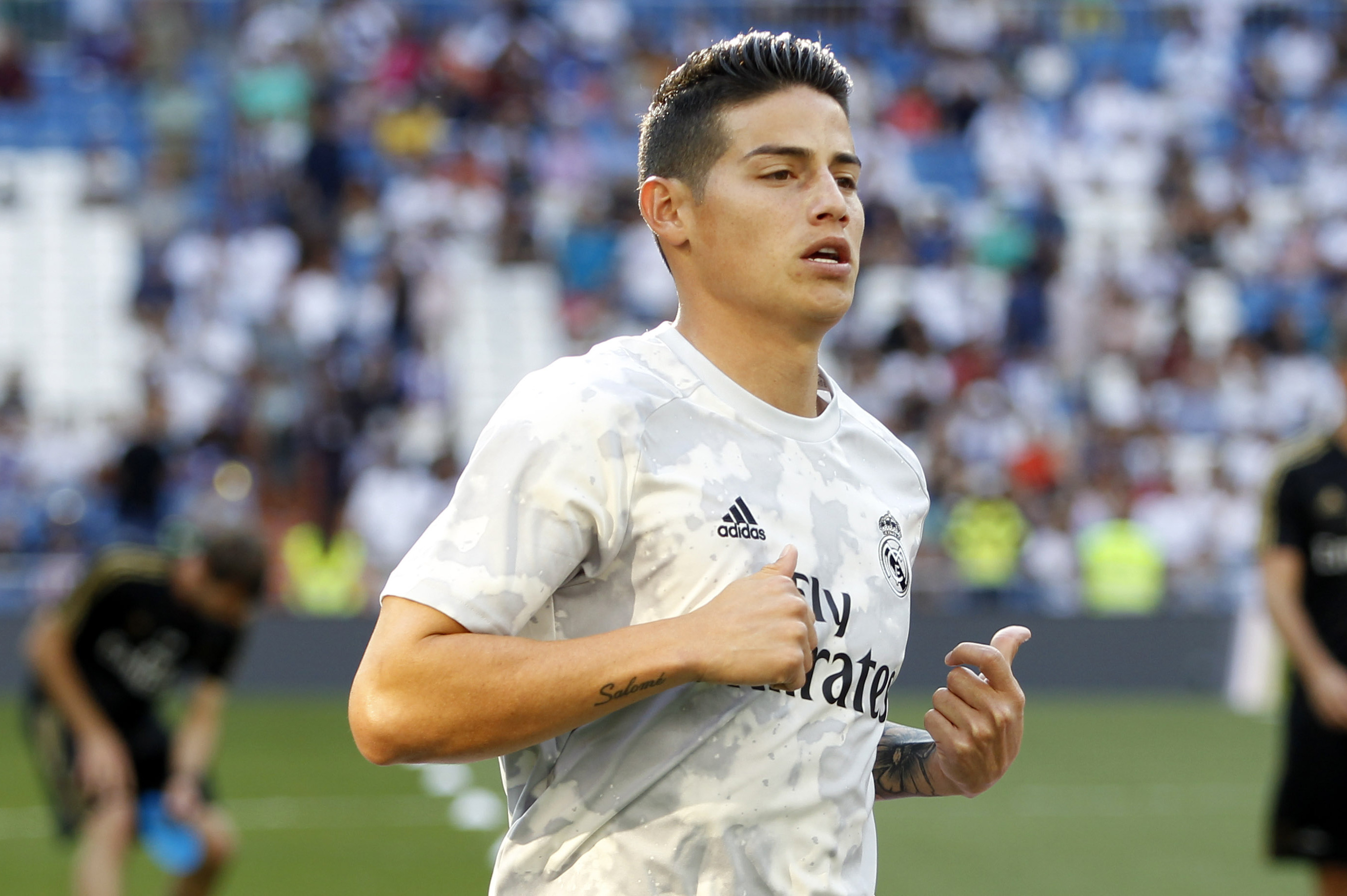 当年皇马10号太火了c罗和小贝都比不上如今球迷都快忘记他了