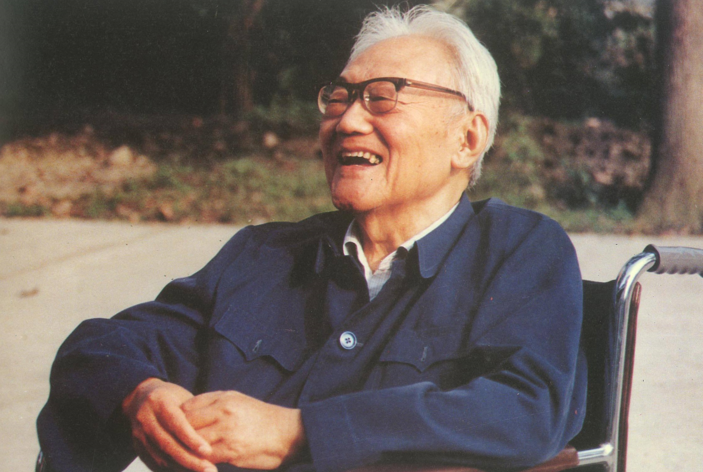 大作家巴金十句经典格言,句句充满大智慧,流露出崇高品格和人格