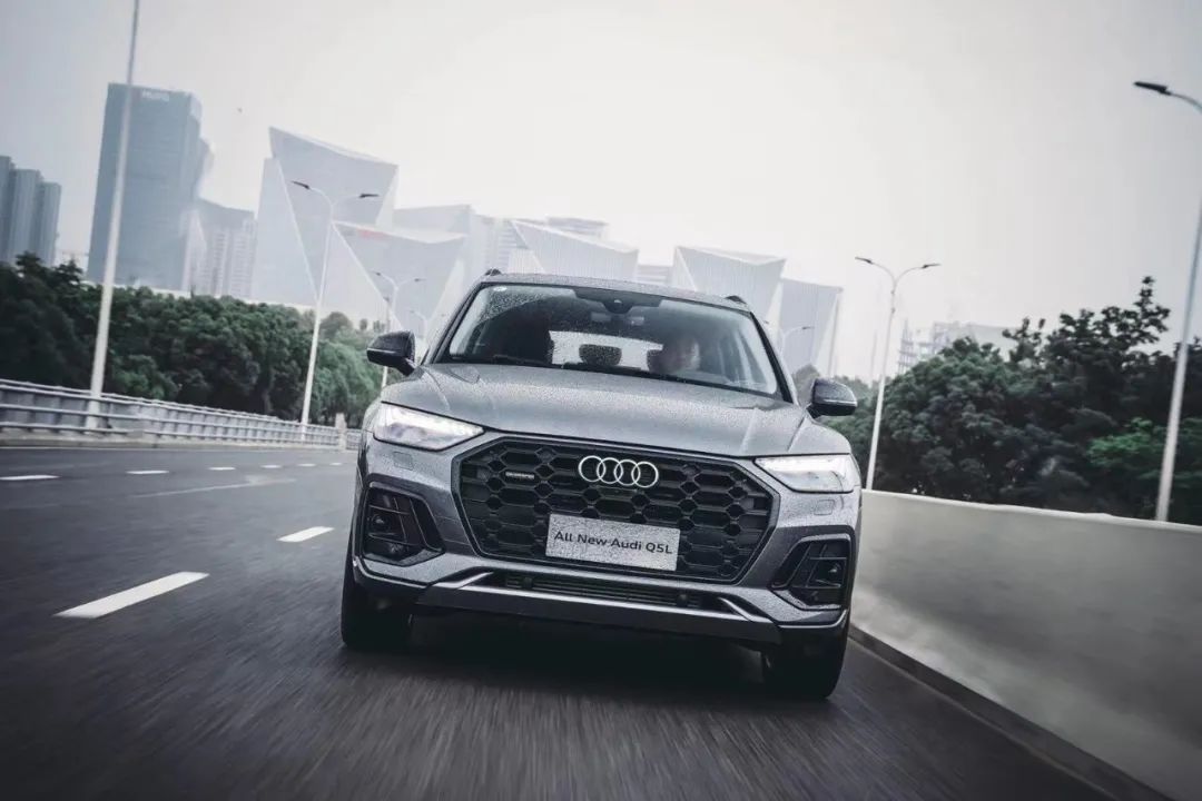 更年轻、更运动、更越野！奥迪Q5L上市，39.68万元起
