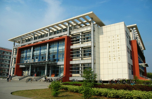 南京大学金陵学院宣布终止办学，网友：最后一届在校生该如何自处