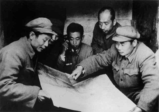 1979年昆明军区临战换将，谁接任王必成？毛主席爱将担任最合适