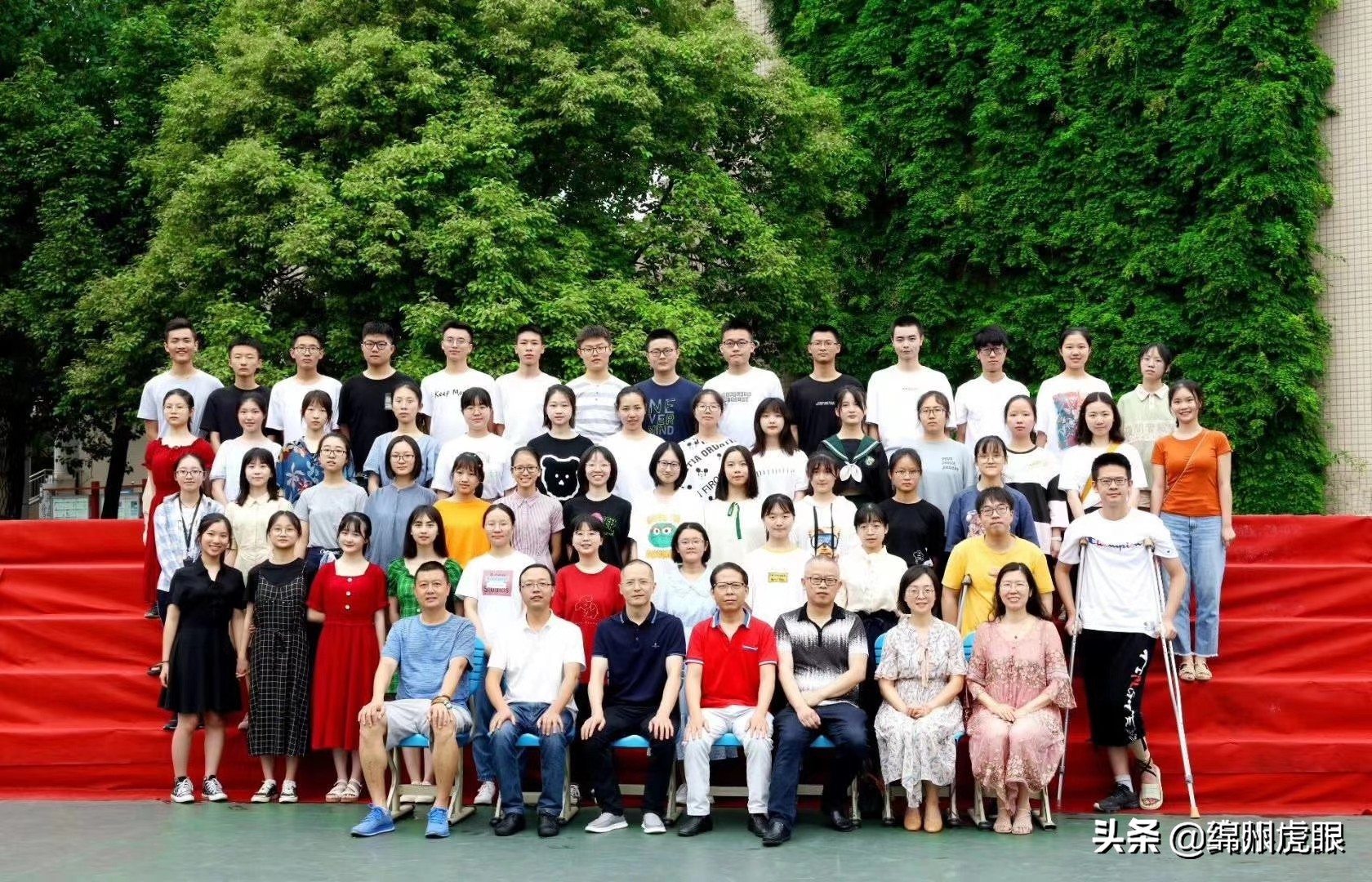 ​绵阳700分+牛人全省1/5，600分+优生全省1/3！高考照耀绵阳奋斗