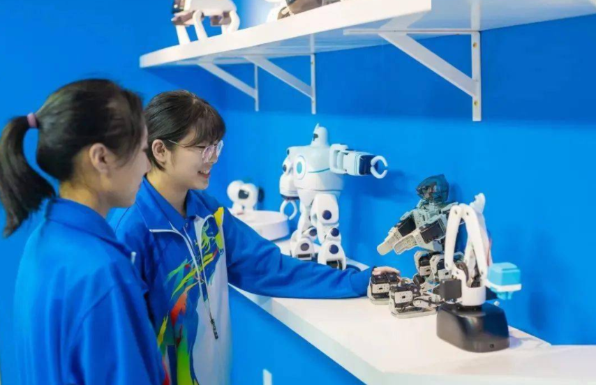 四个适合女孩学习的大学专业，毕业后就业有保障，家长可以考虑