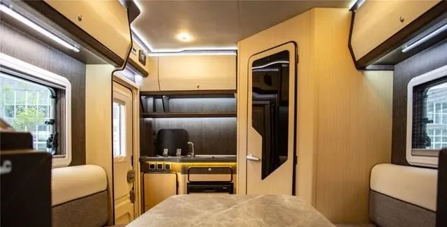 满足一家四口畅游川藏公路的越野房车，不到40万