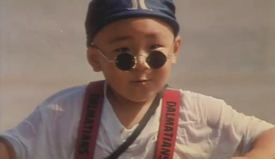 ​9位曾经红透半边天的男童星，如今境况不一，有人相亲被嫌弃