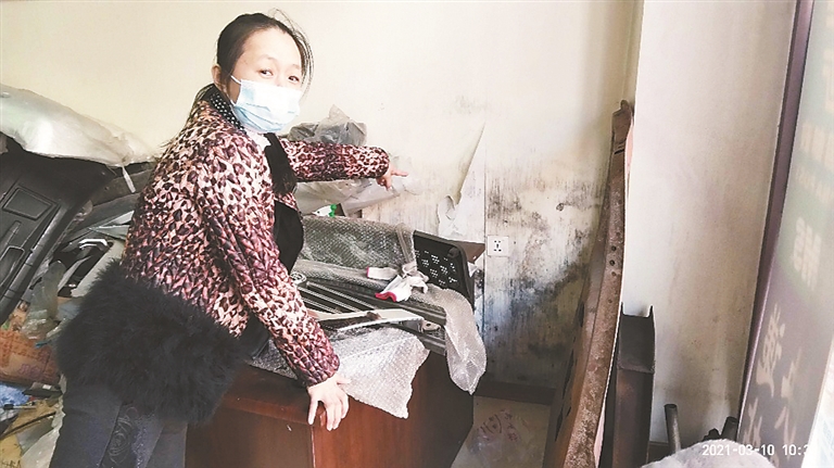 居民楼里有三个大鱼池，都10年了！这房子咋住？