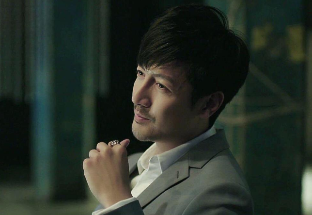 毕业于清华北大的明星，北大也还行撒贝宁，马丽很意外