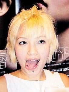 因男友而割掉子宫？从儿歌领唱到叛逆歌者，范晓萱如今过得怎样？