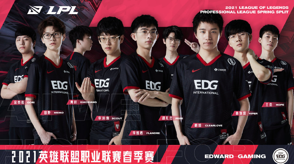 韩服排行榜更新，LPL选手成功登顶，在EDG替补太浪费了