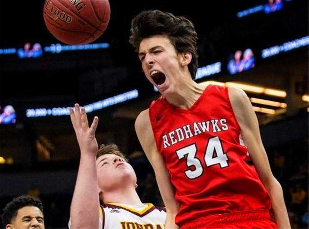 曾凡博会不会后悔？他刚放弃冈萨加大学，NBA选秀大热门就来了