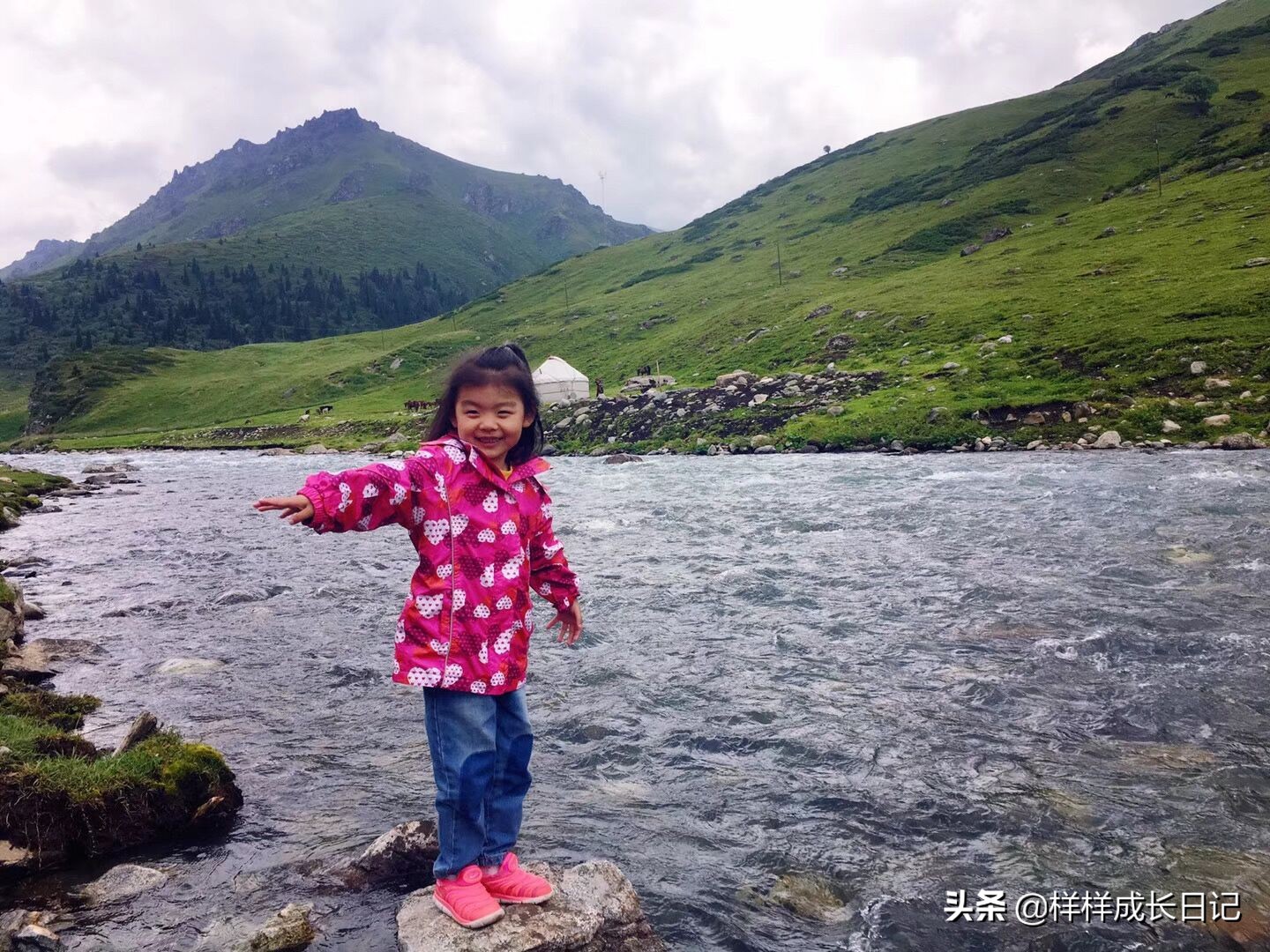 一家三口自驾去新疆，环南北疆27天15000公里，吃住行玩详细攻略