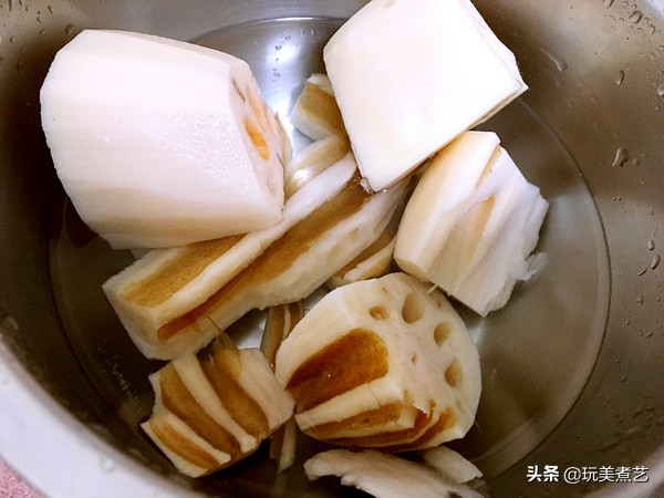 用山药泥替代淀粉，牢牢粘住“丸藕”