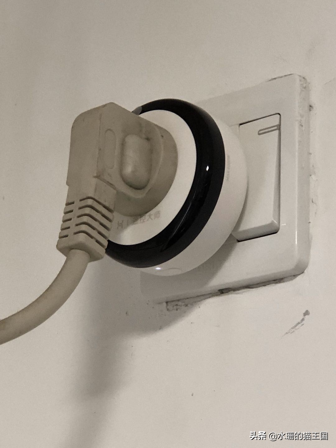 华为智选空调伴侣，让养宠生活更加智能，旧空调也可以远程遥控哦