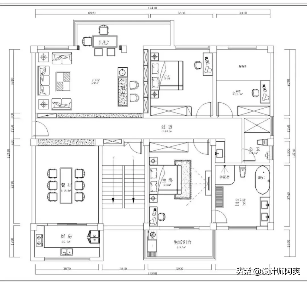 不要客厅不要厨房，一进门就是吧台，这家都什么骚操作？