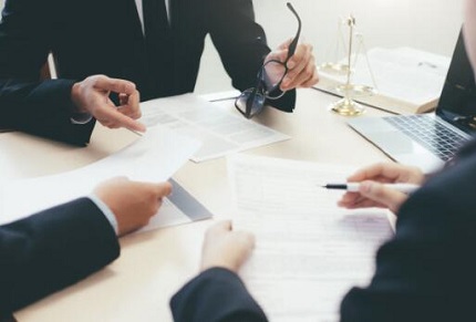 风险代理律师靠谱吗？风险代理律师怎么找？