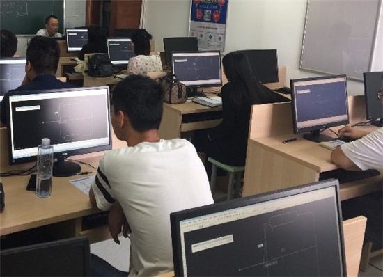 技校都有什么专业吃香？