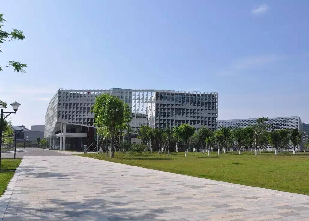 广东四所特色高职院校，其中深圳职业技术学院位居第一