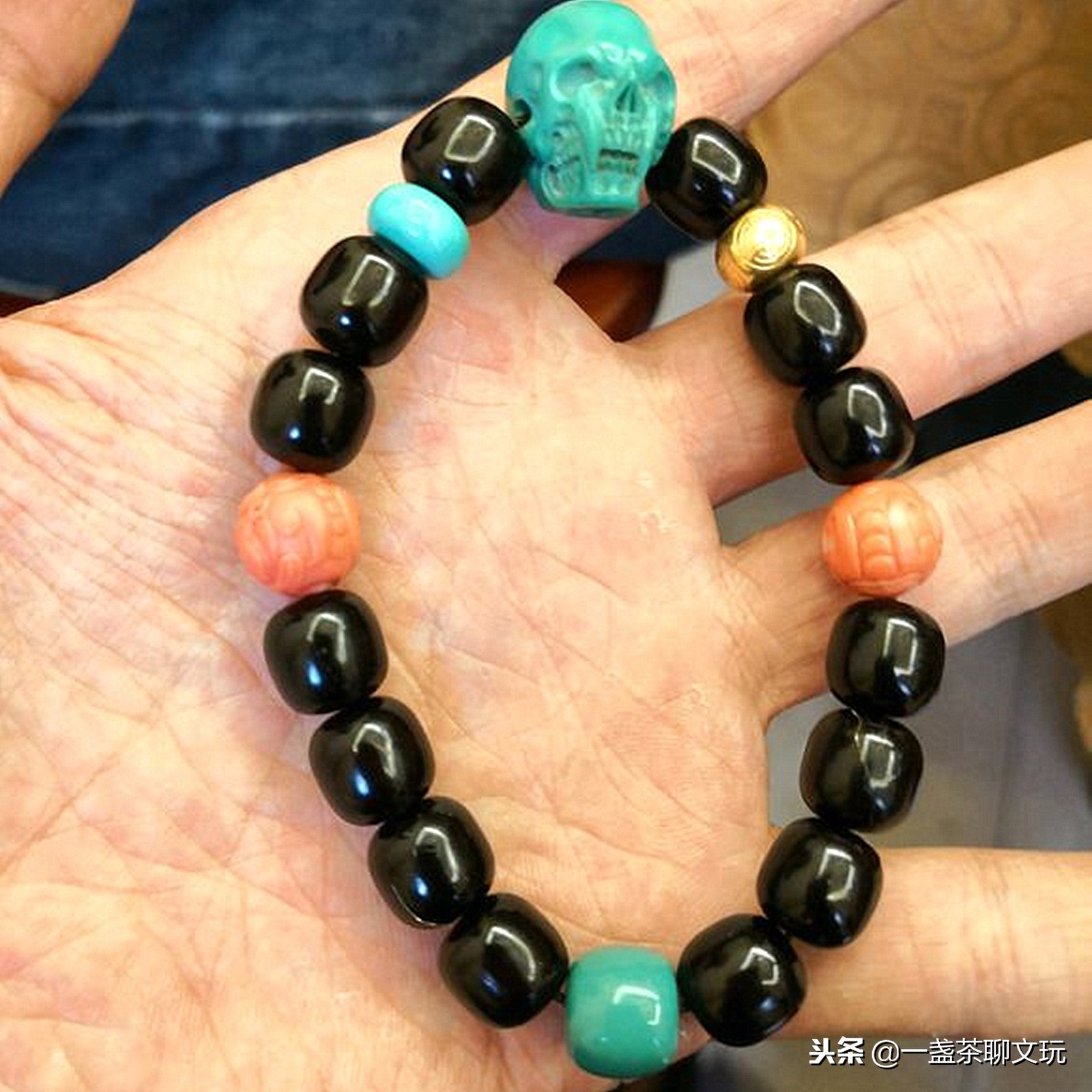 椰蒂,又是一款被不良商家攻下神坛的文玩,本值千金现只值几文