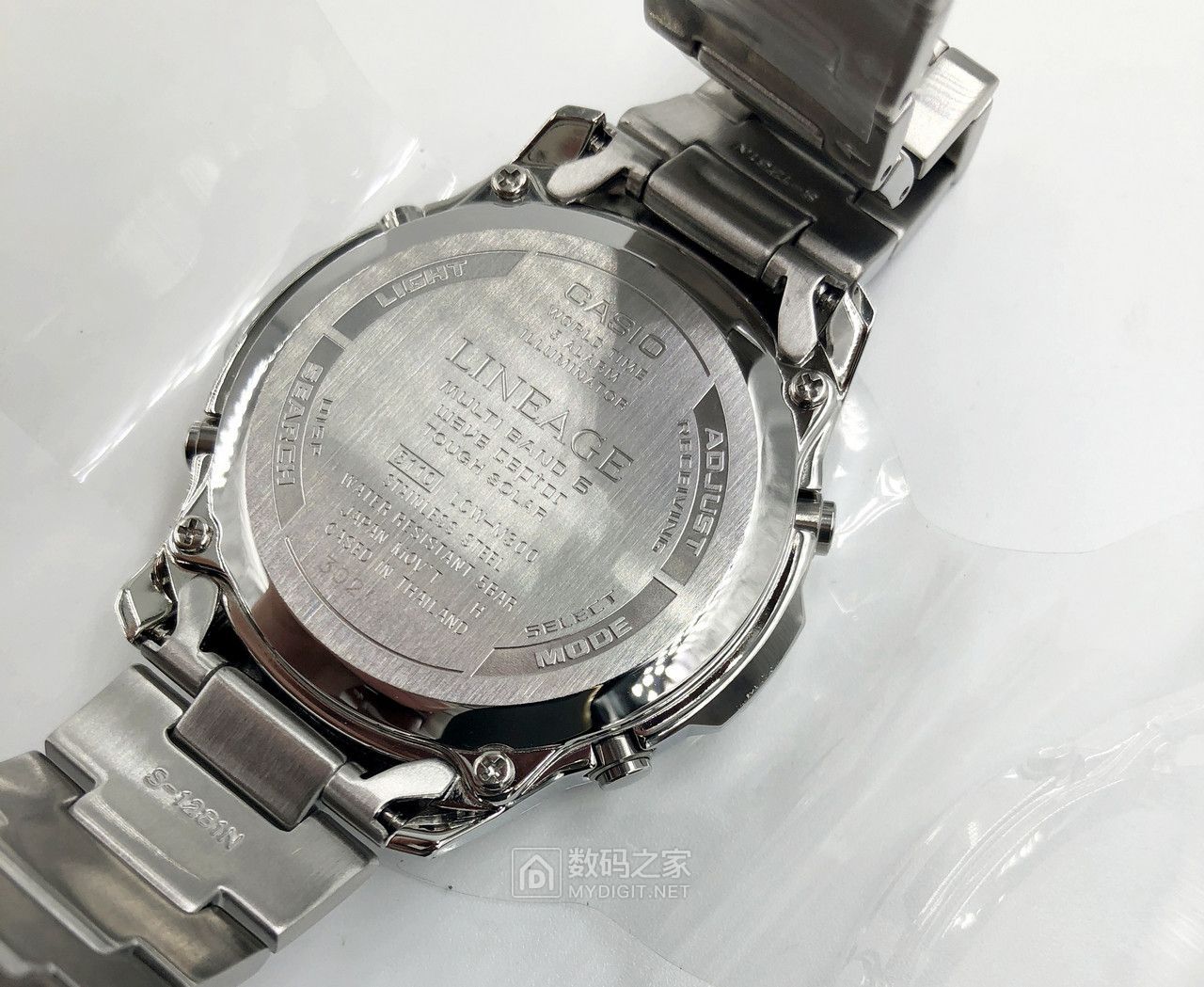 开箱详测：卡西欧CASIO LCW-M300双显电波光动能表，休闲商务之选