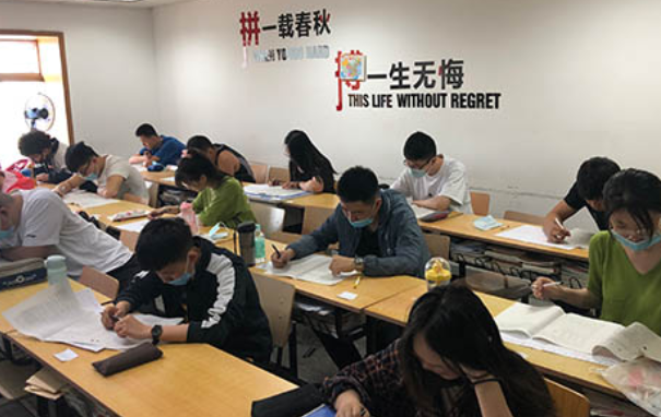 新高考“3+1+2”模式将实施，落榜考生还能复读吗？官方做出回应