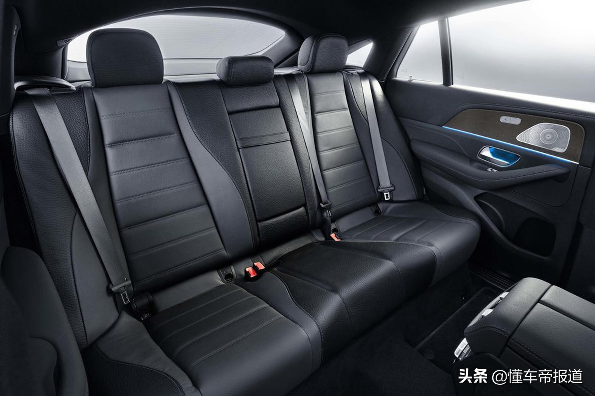 新车 </p><p>　　 售价78.88万元起 全新奔驰GLE轿跑SUV上市