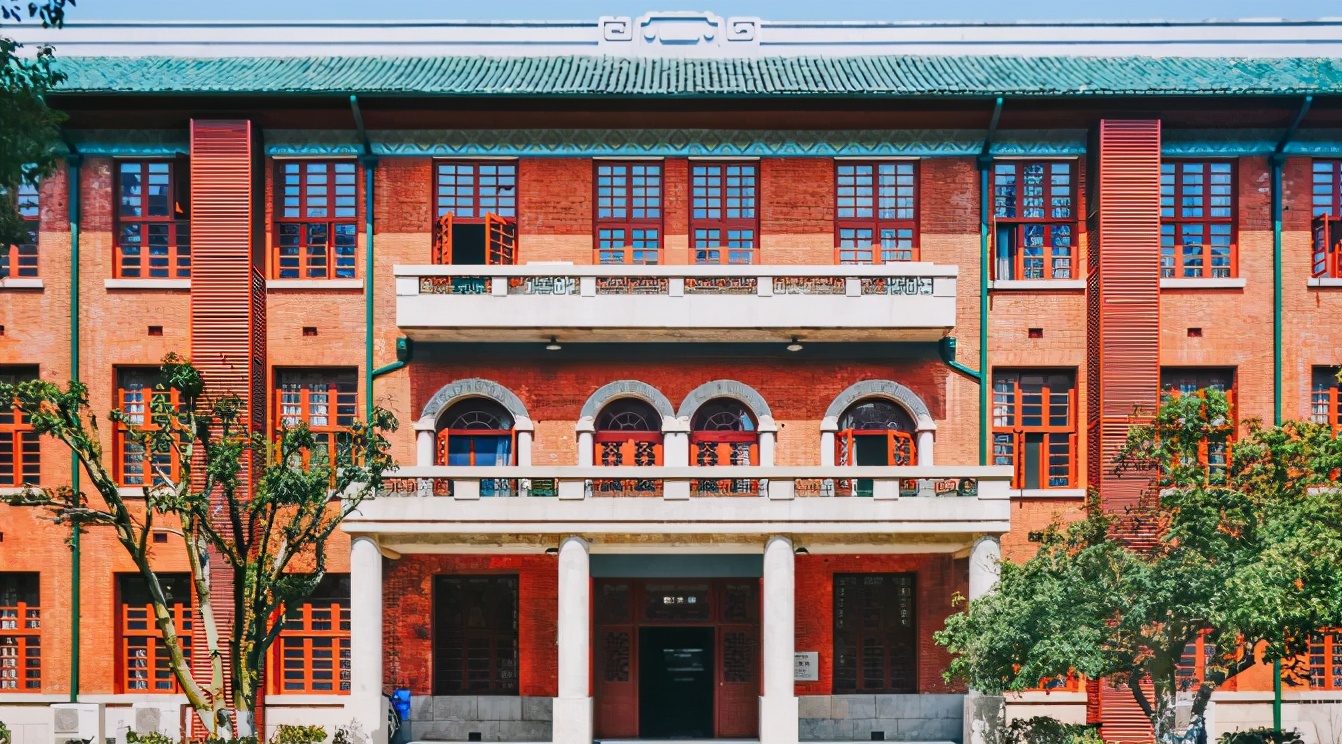 湖南又现4个“学霸寝室”！16人进入名校深造，这次全是女生！