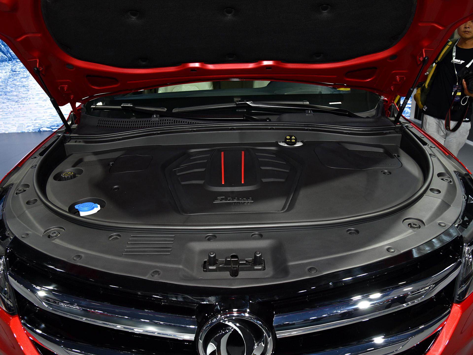 高级感极强的低价SUV，拥有四驱和高功率2.0T，实拍风光ix7
