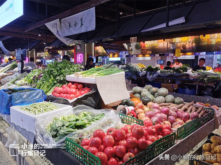 西安有个网红菜市场，藏在“破旧”老厂房里，文艺范与工业风兼具