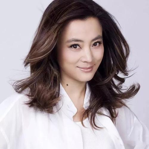 李玲玉：21岁嫁初恋，34岁再嫁犹太富商，和混血儿子的相处很特别