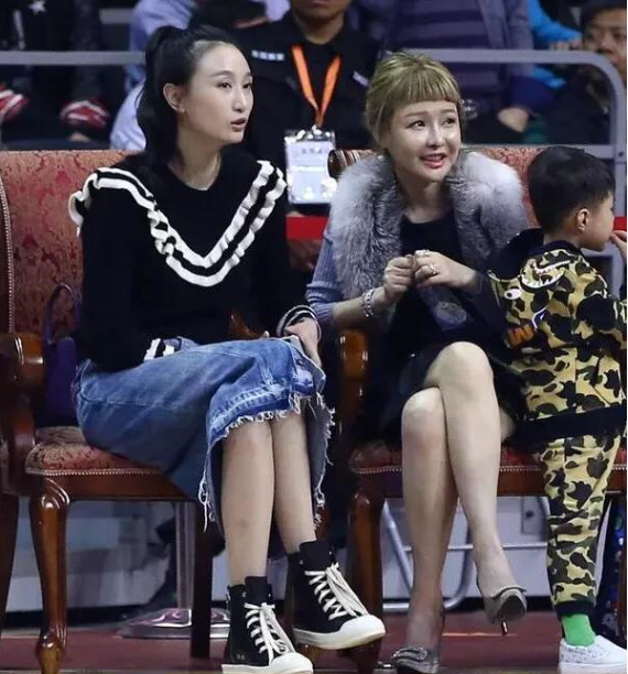 吴迪为什么叫cba(cba最厉害女老板吴迪,带领球队有方法,朱芳雨:不夺冠