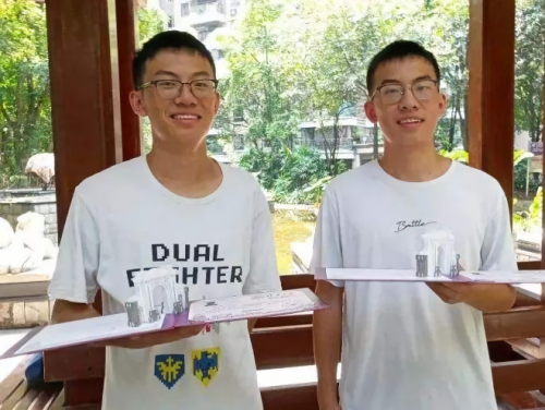 真·心灵相通！00后双胞胎同分考清华，连专业都一样