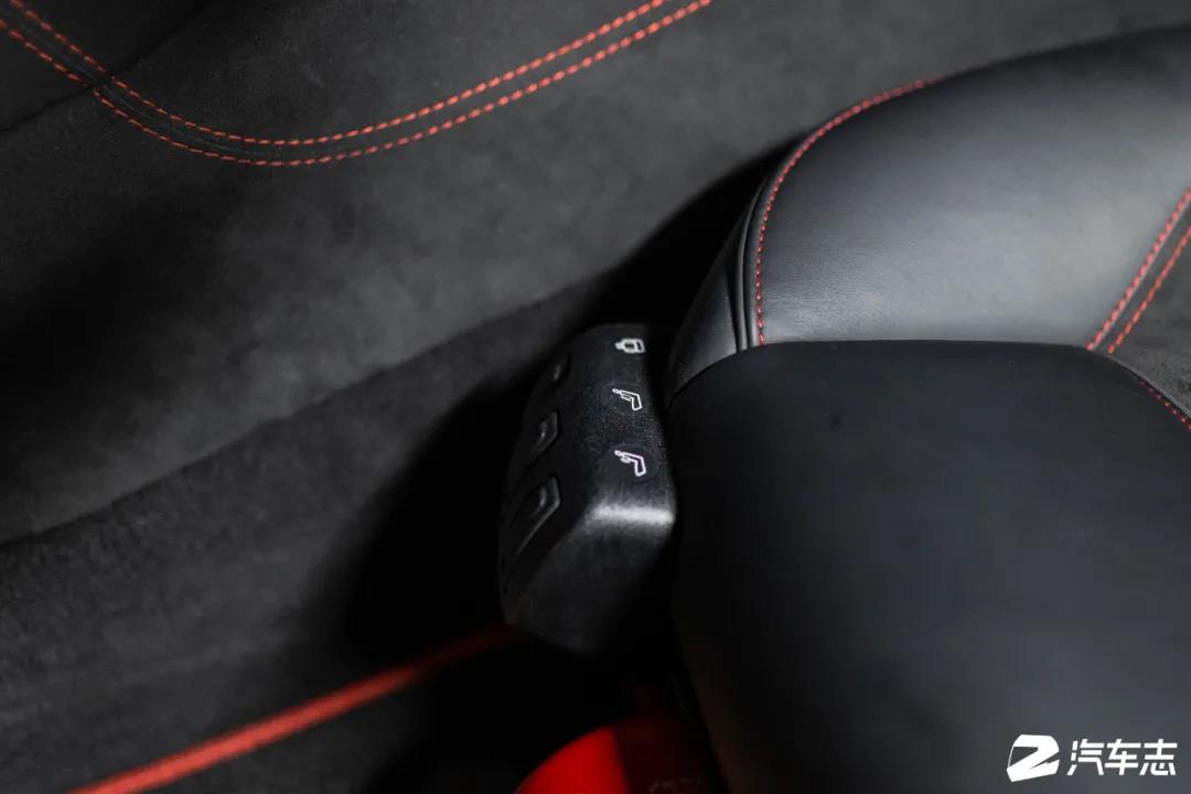 大陆仅十台的SLS AMG Black Series，零距离感受奔驰超跑的巅峰