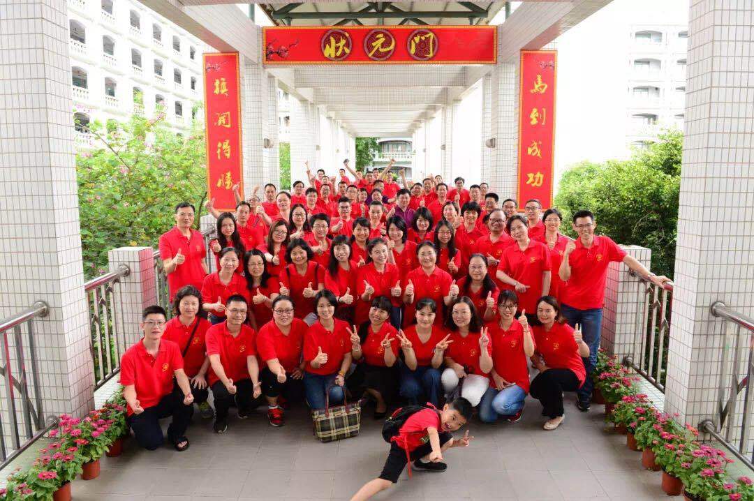 老照片回顾高考43年：哪一年最惊心动魄？