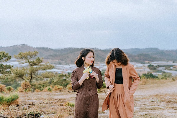 大学毕业以后才知道，“室友之情”只是“塑料友情”