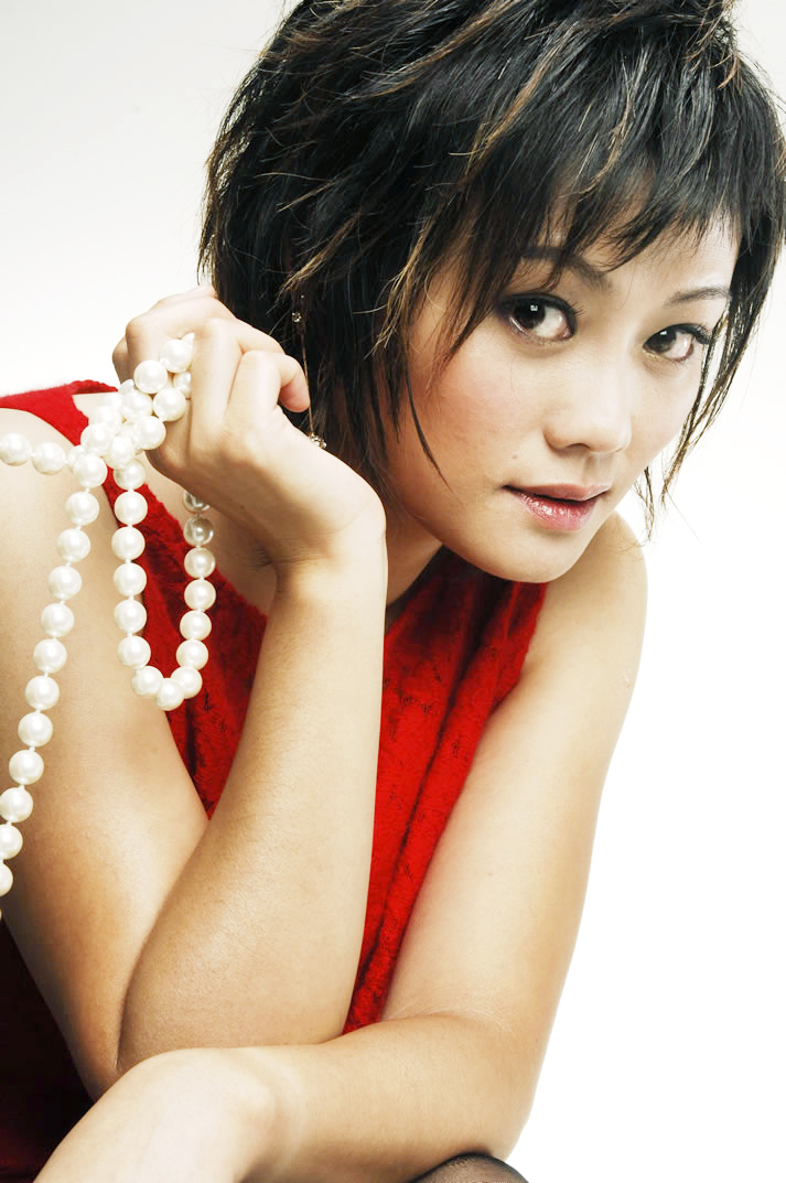 何静资料(何静:经历两次刻骨情殇,卖房为前夫还债,现在人生状况怎样?