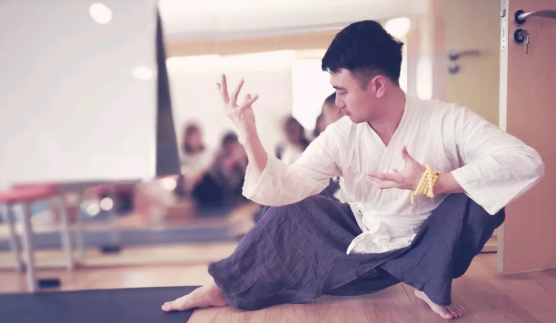 瑜伽老师的职业生涯：如何“雕琢”自己的专业
