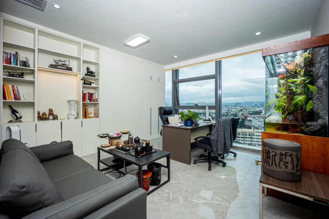 律所印象：上海市海华永泰（昆明）律师事务所