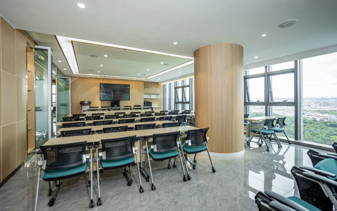 律所印象：上海市海华永泰（昆明）律师事务所