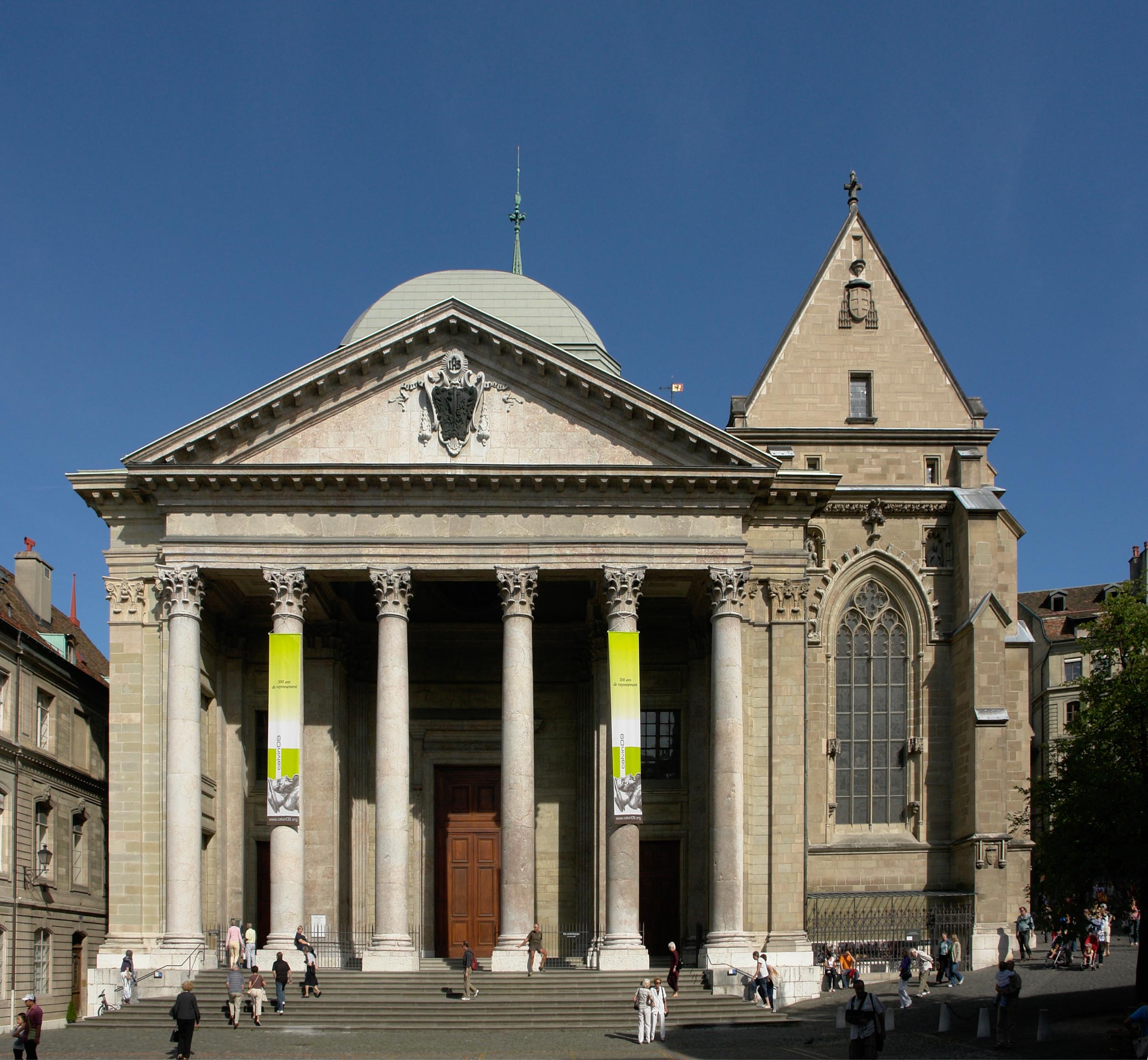 圣皮埃尔大教堂在老镇日内瓦.