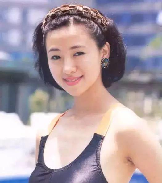 年轻时的翁虹，美貌倾城，仿佛人间尤物