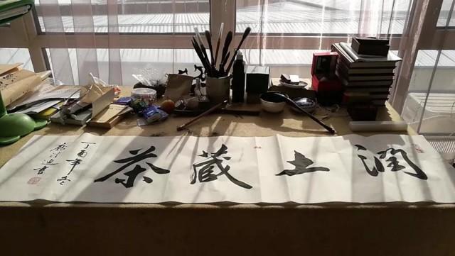 山堂夜坐，手烹香茗，十首品茶诗词，表现古人十种喝茶意境