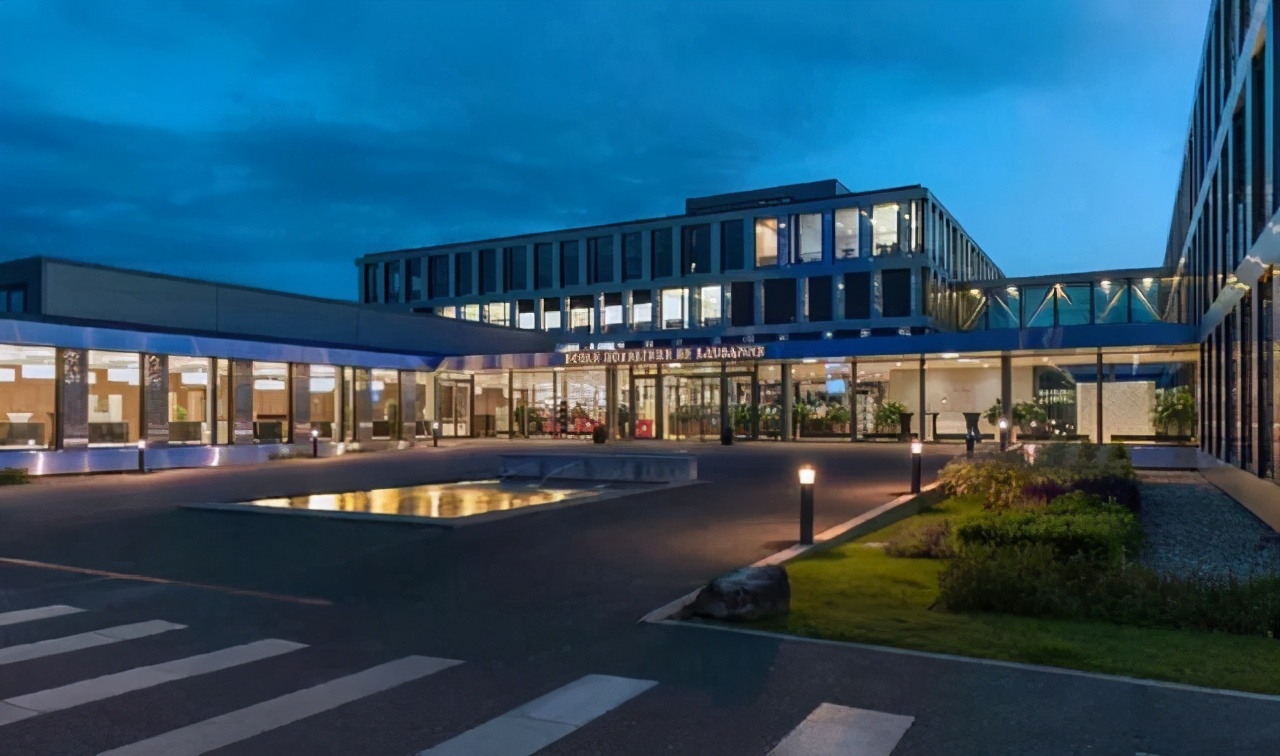 欢迎报考三亚中瑞酒店管理职业学院