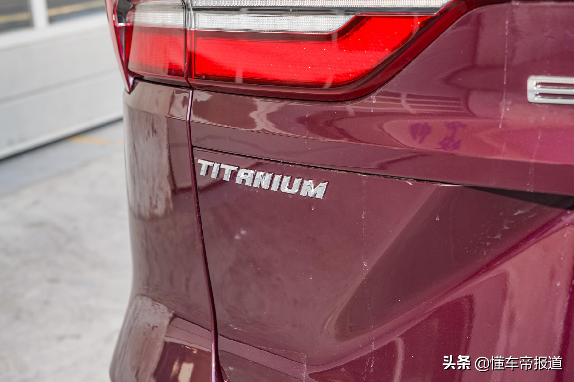 新车｜实用大六座，尺寸超撼路者！江铃福特领裕正式亮相